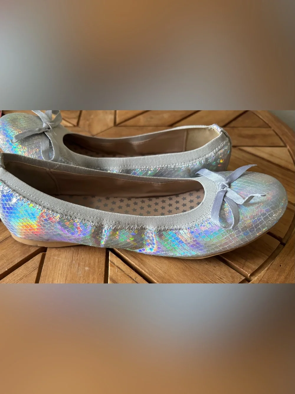 NWOT Nordstrom Iridescent Hologram Ballet Flats Sz5 Youth Slip on Shoes Bow Girl